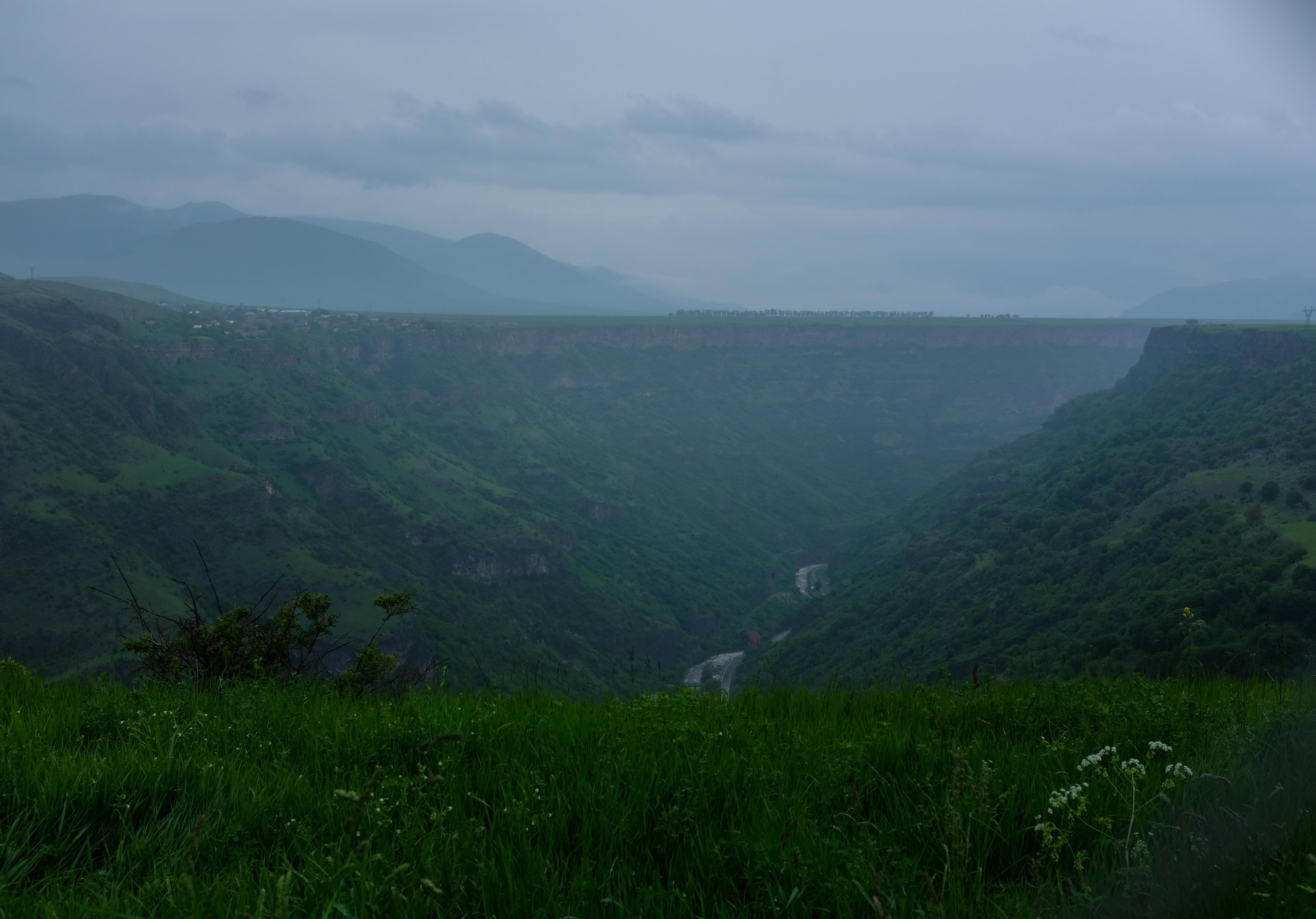 Dzoraget-Canyon von oben in der Provinz Lori, Armenien