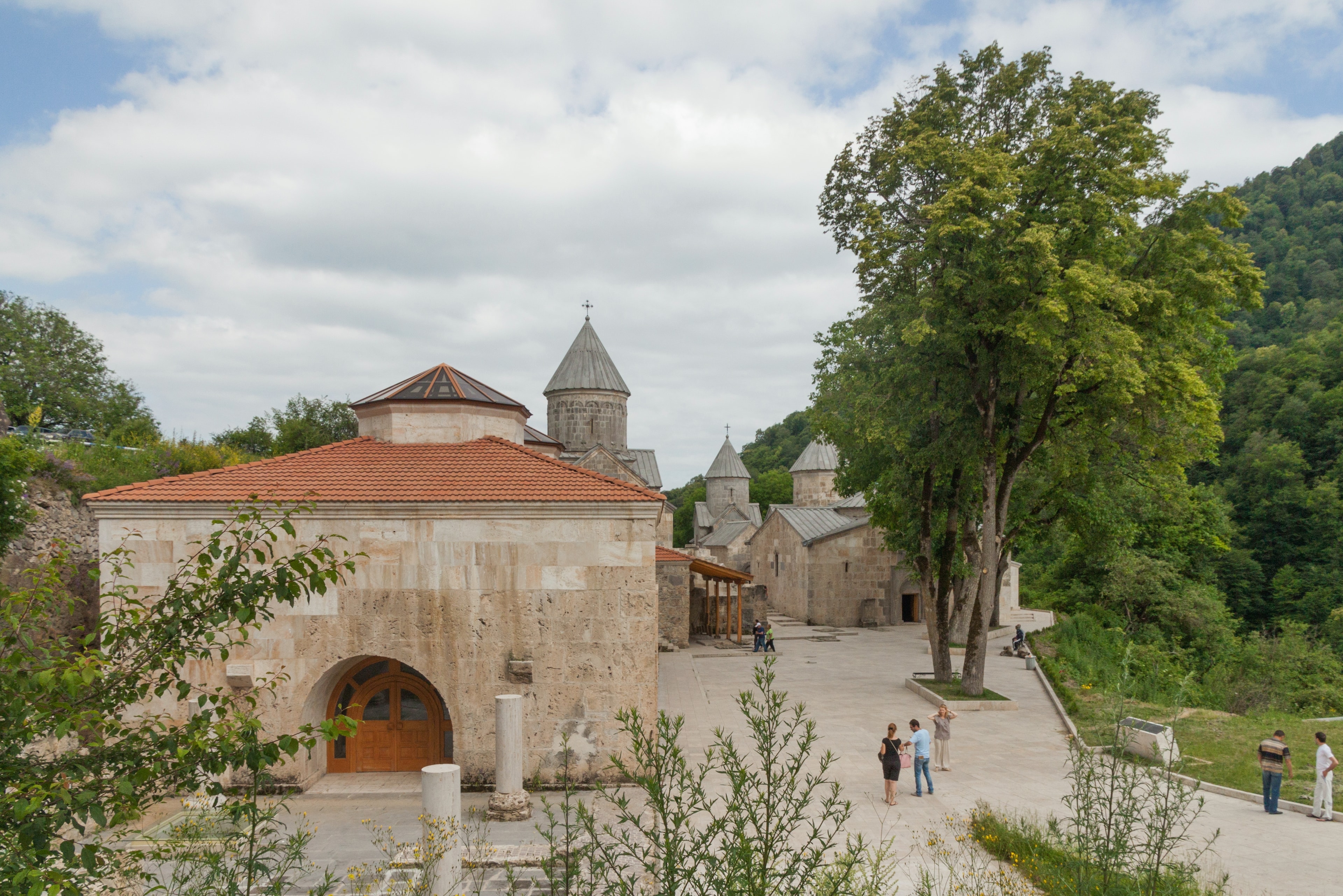 Kloster Haghartsin im Eichenwald der Provinz Tavush, Armenien